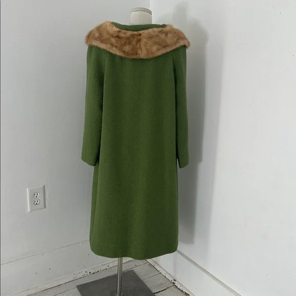 Vintage Green Wool Peacoat With Genuine Mink Collar - Picture 5 of 7